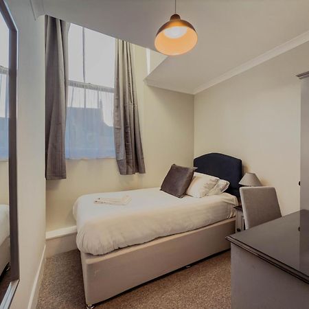 مبيت وإفطار Newport Quay المظهر الخارجي الصورة