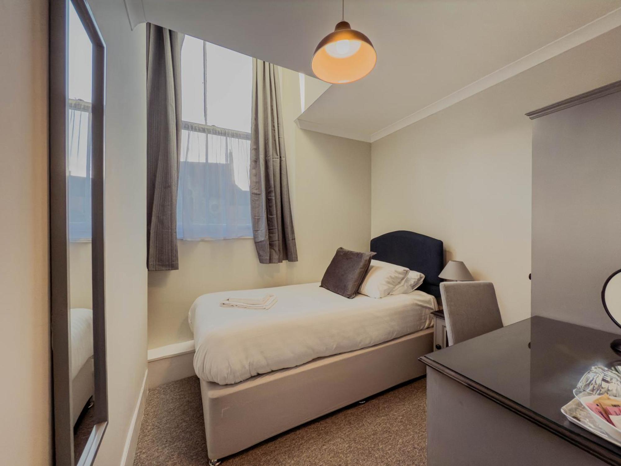 مبيت وإفطار Newport Quay المظهر الخارجي الصورة