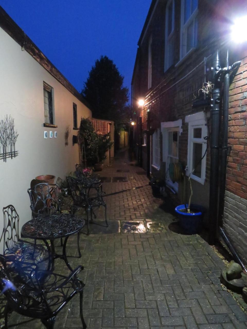 مبيت وإفطار Newport Quay المظهر الخارجي الصورة